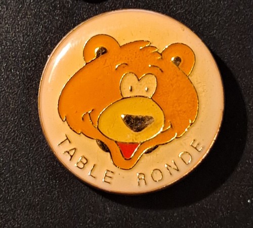 Pin table ronde - pin's,