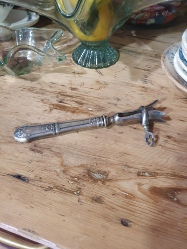 Ancien manche gigot pince - à,