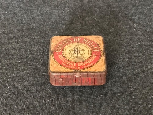 Petite ancienne boîte - petite,