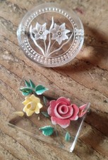 Lot 2 Broches Vintage Lucite -