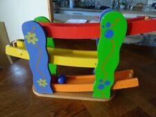 Jeu d'éveil circuit de boules