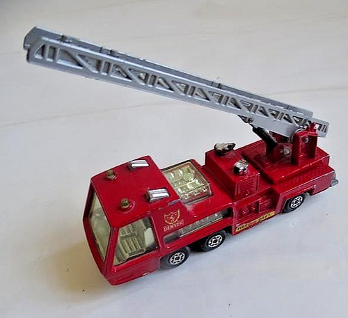 Camion pompiers matchbox - camion,