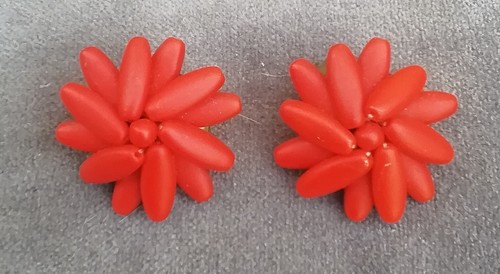 Boucles oreille clips - d'oreille, a
