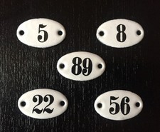 Anciennes plaques émaillées "Chiffre" porte,siège... Excellent état   P.U 10€
