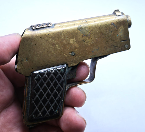 Briquet ancien essence poilu - essence,