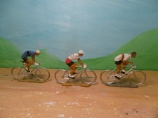 STARLUX  3  CYCLISTE     1/32ème