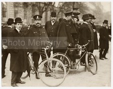 Policiers Hirondelle, Paris