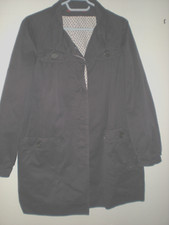 trench court comptoir des