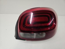 Feu arriere principal droit