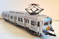 JOUEF : AUTOMOTRICE BANLIEUES TYPE BUDD Z 5154 SNCF REF. 8701