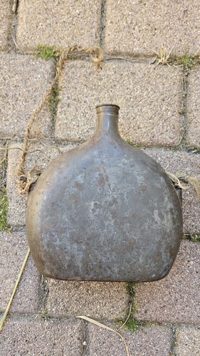 Militaria gourde armée