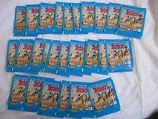 LOT DE 26 POCHETTES PANINI