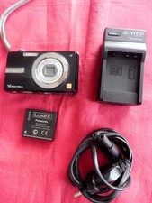Appareil photo numérique - PANASONIC LUMIX- modèle  DMC-F3 - batterie + chargeur