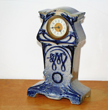 Pendule mécanique Art Nouveau en céramique ou grès vernissé dlg Majorelle