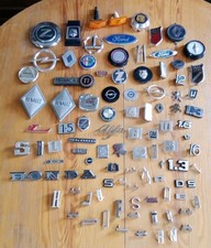 vintage énorme lot ancienne collection  insigne logo voiture