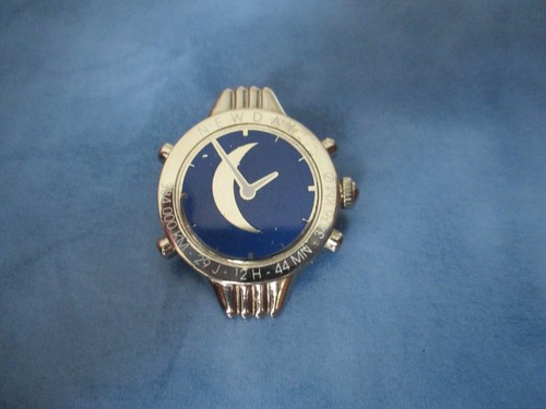 Pin montre - montre, watch