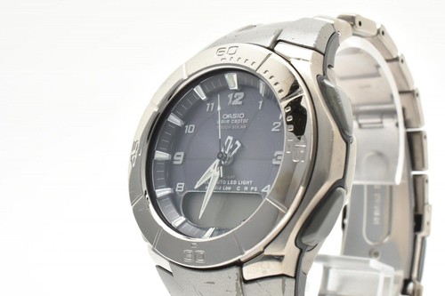 Montre solaire pour homme