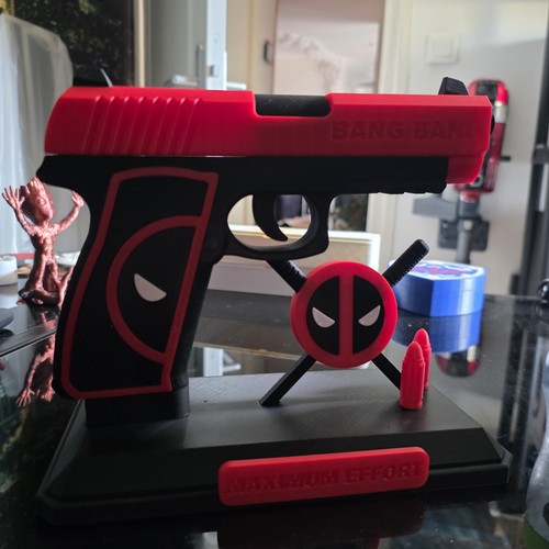 Gun deadpool avec - deadpool,