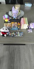 lot Dragon Ball Z ( cartes , livres , peluches , figurines )