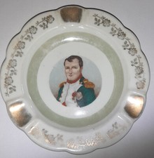 Cendrier Napoléon - blanc et or - Porcelaine FD Chauvigny - Diamètre 12 cm