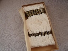 DMC lot de 18 échevettes