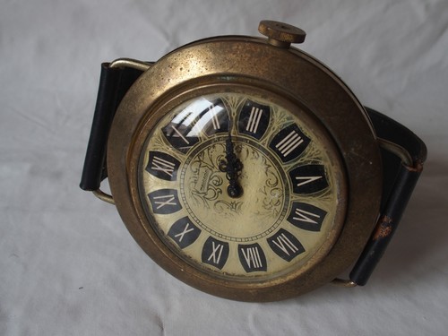 Horloge vintage forme de - en,