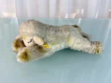 Steiff animal 5627/17 mouton dormant 24 cm - excellent état