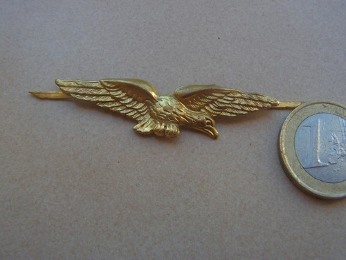 Insigne militaire aigle - ,