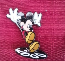 Pin's BD Dessin Animé Mickey 2000 Disney Par Demon et Merveille TBE (434)