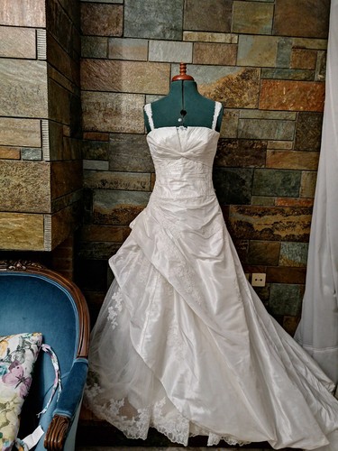 Pronovias wedding gown