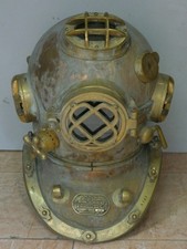 Casque de plongée vintage 18