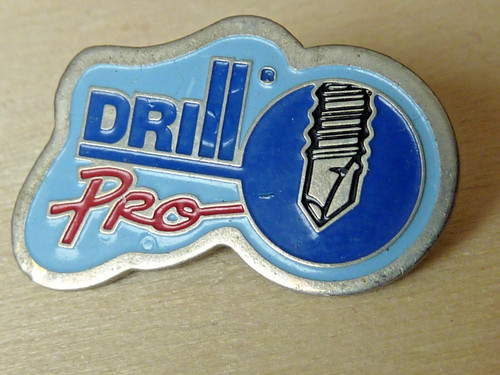 Pin pins badge - pin's,