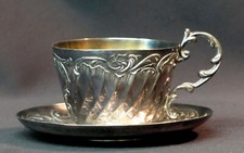 A 19ème ravissante tasse et