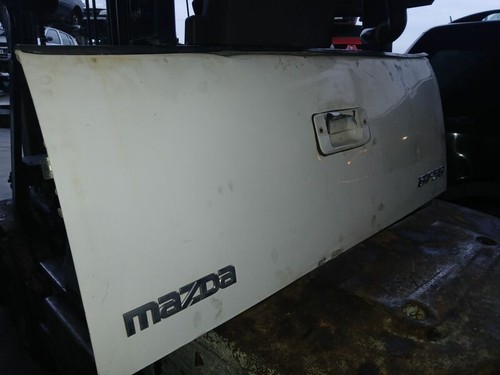 Couvercle coffre mazda - de,