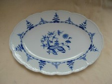 LIMOGES,RAYNAUD,PLAT OVAL DE SERVICE EN PORCELAINE,MODELE COPENHAGUE.