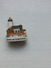 LES PHARES BRETONS Maison Phare de Ponstusval Finistère