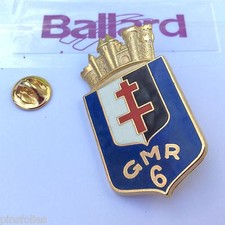 Pin's Folies *** Insigne