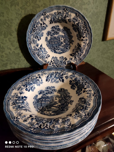 Assiettes creuses porcelaine - 8,
