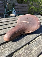 Belle selle cuir ancienne