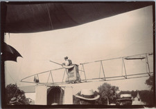 Pilote d'un ballon dirigeable
