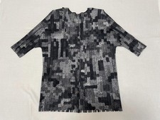 Pleats Please Issey Miyake