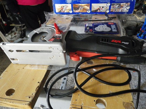 Mini scie circulaire skill - scie, /