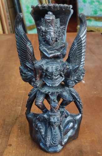 Ancienne statue ébène