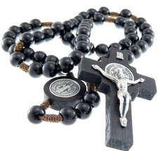 Chapelet Saint Benoît en bois noir avec croisement médaillon - Vendeur UK
