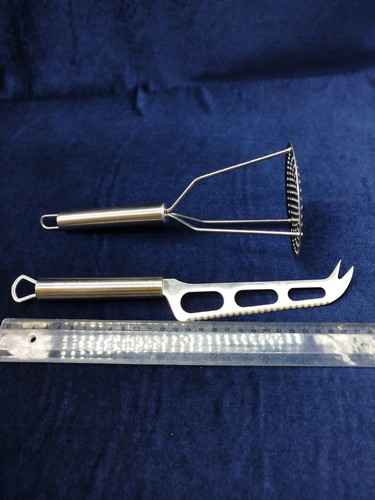Deux outils cuisine en - deux,