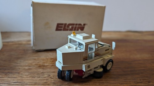 Conrad elgin pelican - elgin,