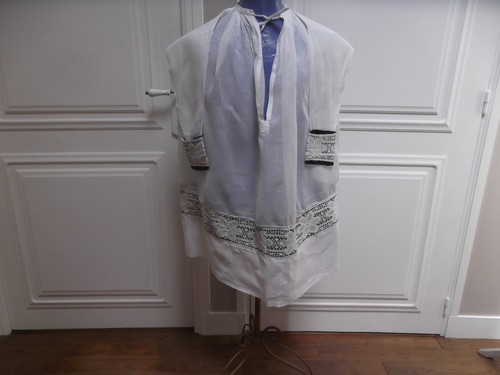 Surplis ancien servant de - ancien,