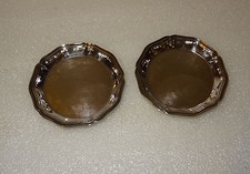 LOT DE DEUX PETITES SOUCOUPES