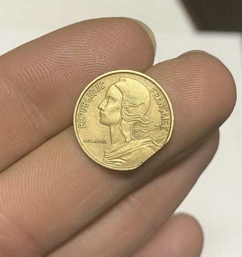 Centimes 1966 fautée - 5,