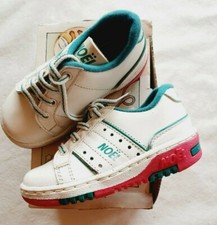 Baskets à lacets vintage